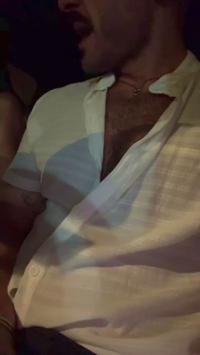 giovan2020 live cam on Cam4