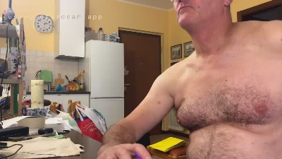 giovanni1964 live cam on Cam4