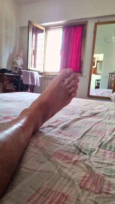 giovanni344 live cam on Cam4