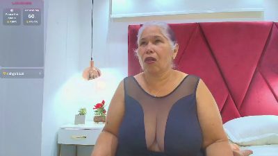 girl_amada live cam on Cam4