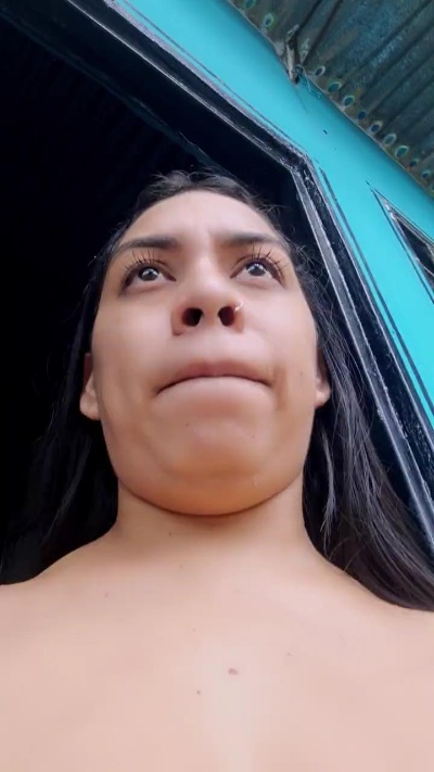 girl_pee live cam on Cam4