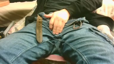 giulio_35 live cam on Cam4