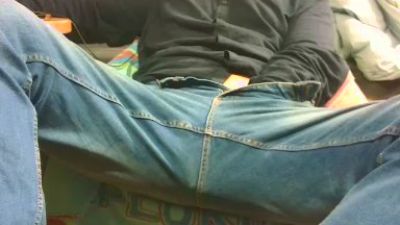 giulio_35 live cam on Cam4