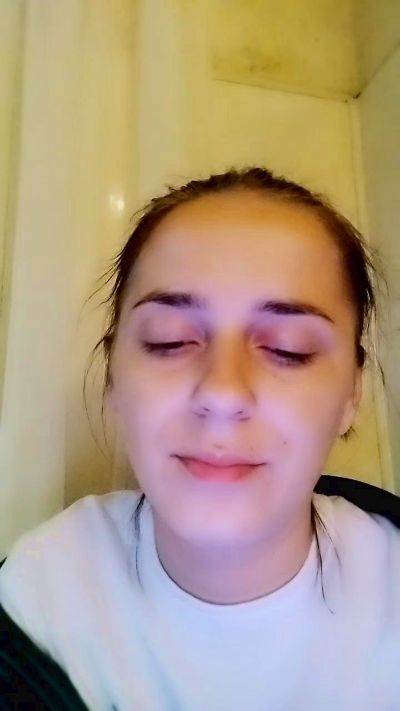 giulysexy4 live cam on Cam4