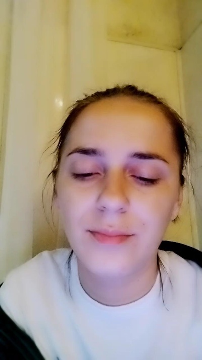 giulysexy4 live cam on Cam4