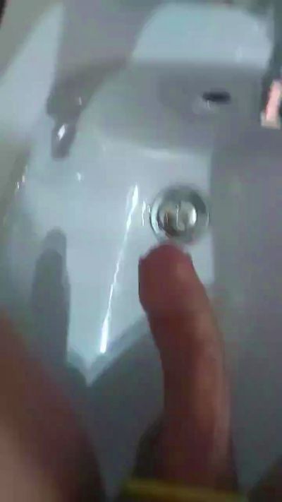 giuseppe18 live cam on Cam4