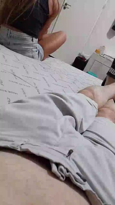 giuseppe22 live cam on Cam4