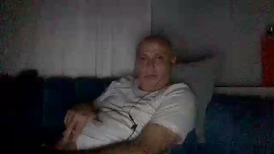 globetrotterdrv live cam on Cam4