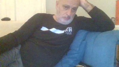 globetrotterdrv live cam on Cam4