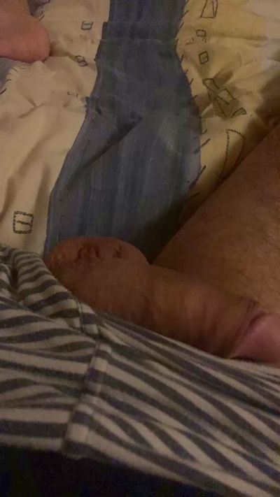 gloryhole63 live cam on Cam4