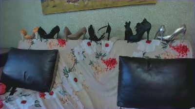 goddess_kenya live cam on Cam4