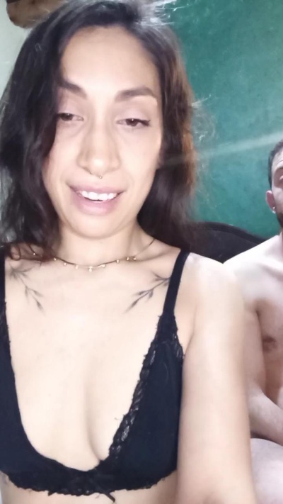 gondesvirga1 live cam on Cam4