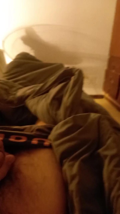 gonza3318 live cam on Cam4