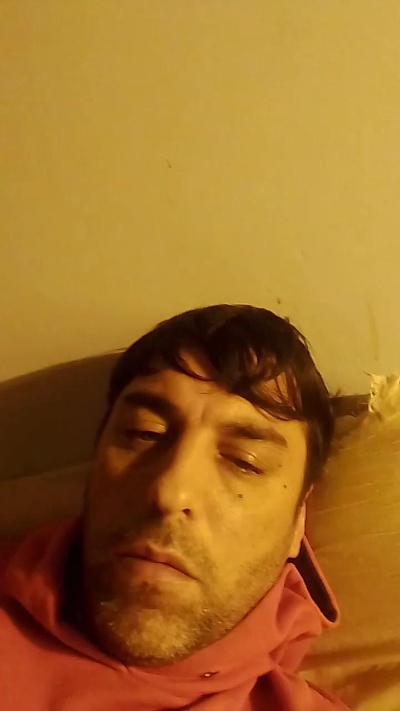 gonza3318 live cam on Cam4