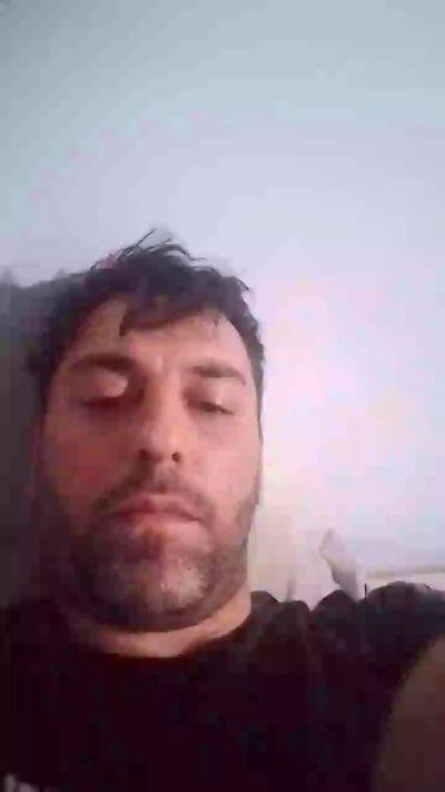 gonza3318 live cam on Cam4
