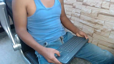 gonzalo441 live cam on Cam4