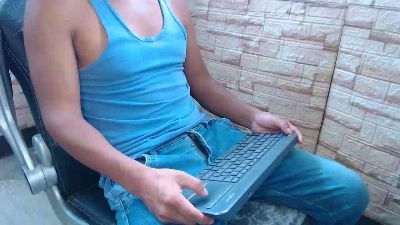 gonzalo441 live cam on Cam4