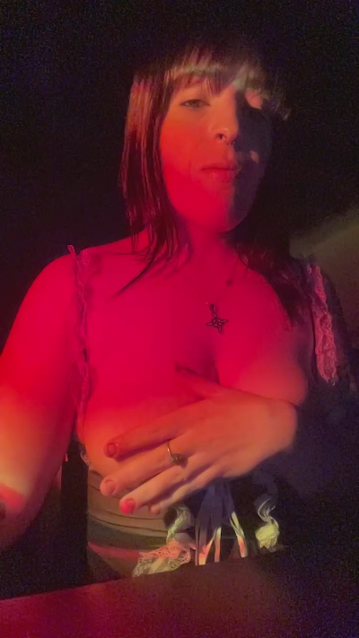 gothanniexx live cam on Cam4