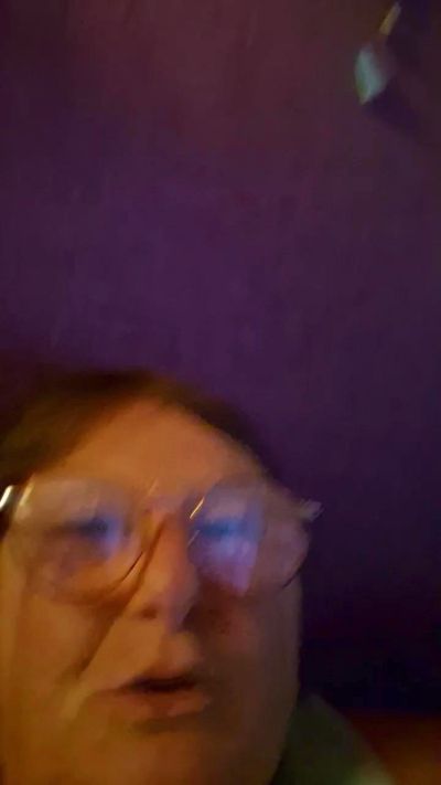 gourmande63 live cam on Cam4