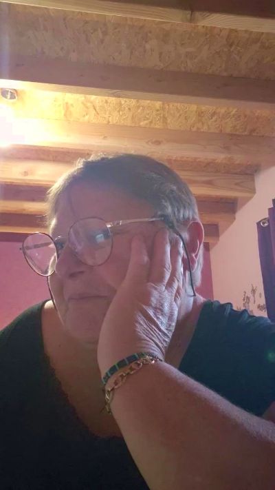 gourmande63 live cam on Cam4