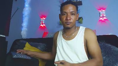grandeygruesa1 live cam on Cam4
