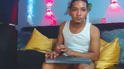 grandeygruesa1 live cam on Cam4