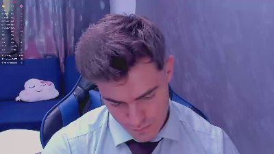 greekgod19 live cam on Cam4
