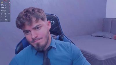 greekgod19 live cam on Cam4