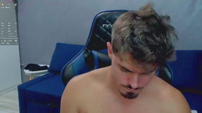 greekgod19 live cam on Cam4