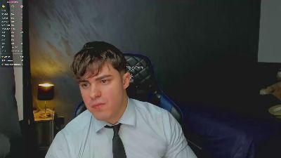 greekgod19 live cam on Cam4