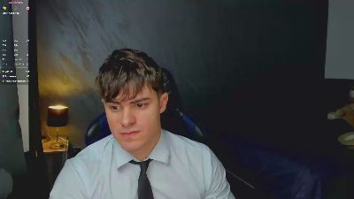 greekgod19 live cam on Cam4