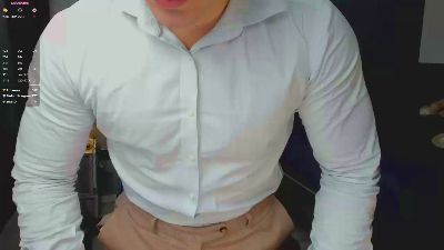 greekgod19 live cam on Cam4