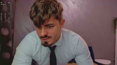 greekgod19 live cam on Cam4