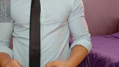 greekgod19 live cam on Cam4