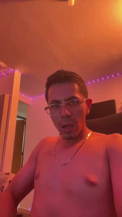 green_devin97 live cam on Cam4