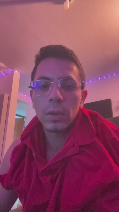 green_devin97 live cam on Cam4