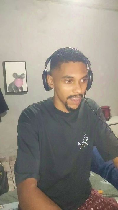 gregory6_xxx live cam on Cam4
