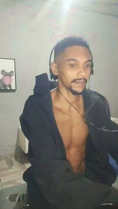 gregory6_xxx live cam on Cam4