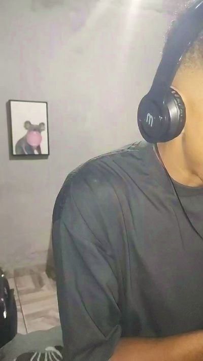 gregory6_xxx live cam on Cam4
