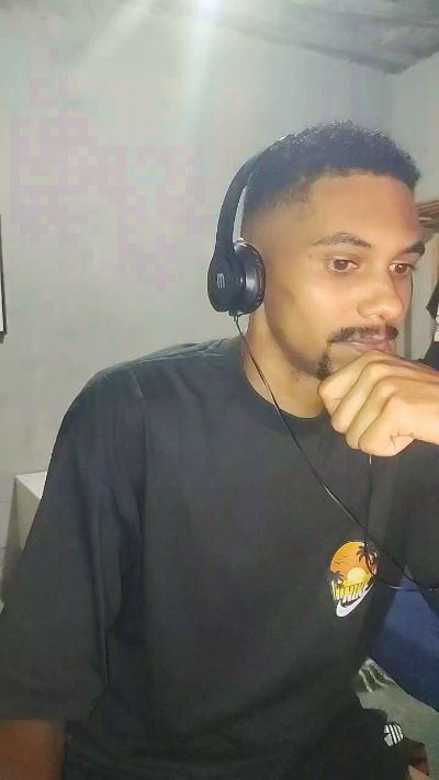gregory6_xxx live cam on Cam4