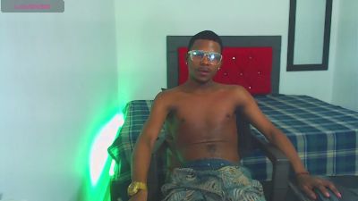 gregoryhoot1 live cam on Cam4