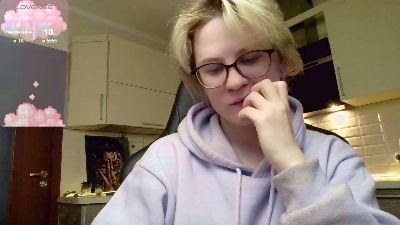 gretta_cute live cam on Cam4