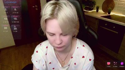 gretta_cute live cam on Cam4