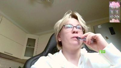 gretta_cute live cam on Cam4