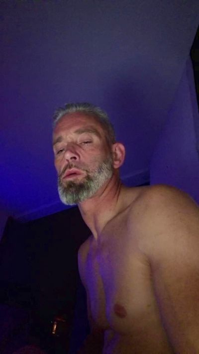 grey3182 live cam on Cam4