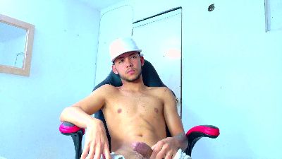 greys02 live cam on Cam4