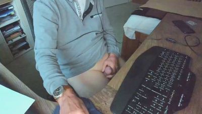 gross_vater live cam on Cam4