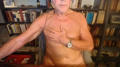 gualtiero2014 live cam on Cam4