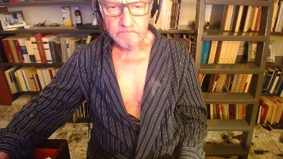 gualtiero2014 live cam on Cam4