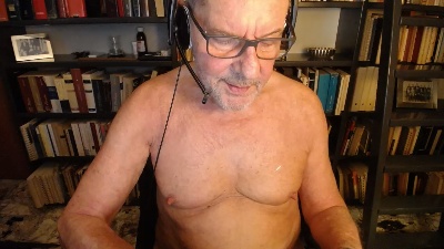 gualtiero2014 live cam on Cam4
